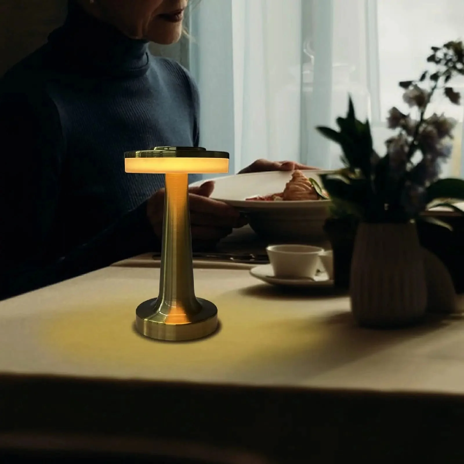 Touch Bedside Lamp: The Perfect Choice for a Comfortable and Convenient Reading Experience